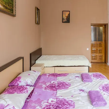 Apartment 4-room Near Runok Sq